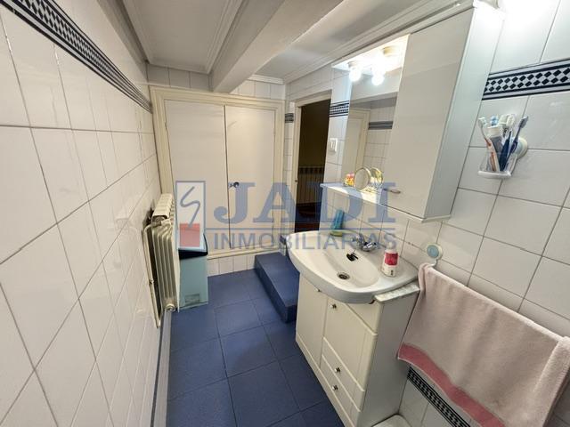 Venta de casa en Valdepeñas