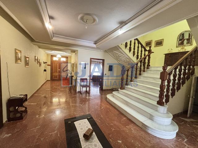 Venta de casa en Valdepeñas