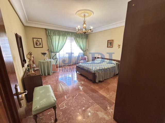 Venta de casa en Valdepeñas