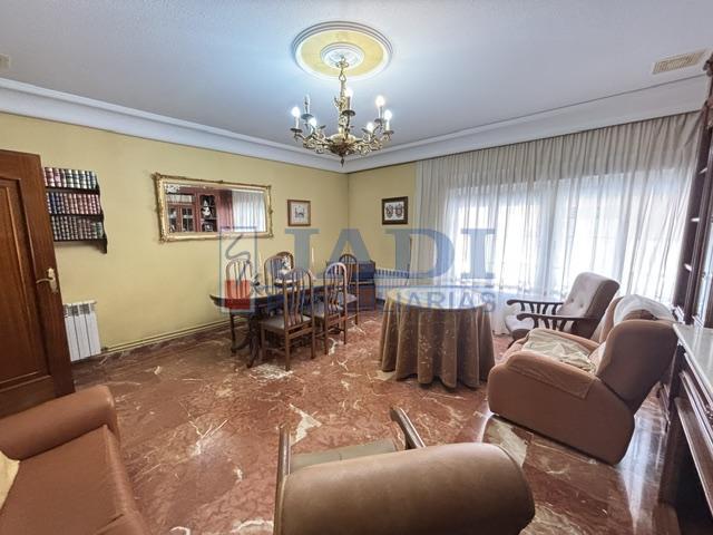 Venta de casa en Valdepeñas