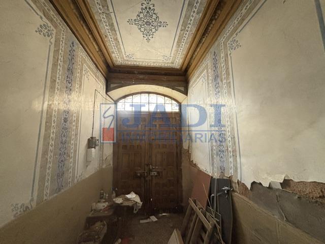 Venta de casa en Valdepeñas