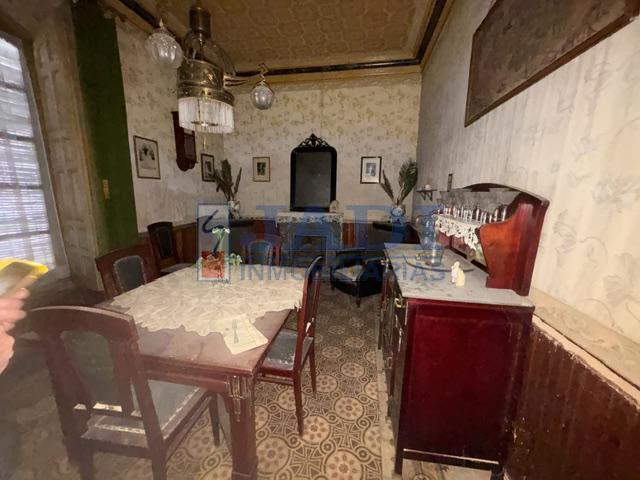 Venta de casa en Valdepeñas