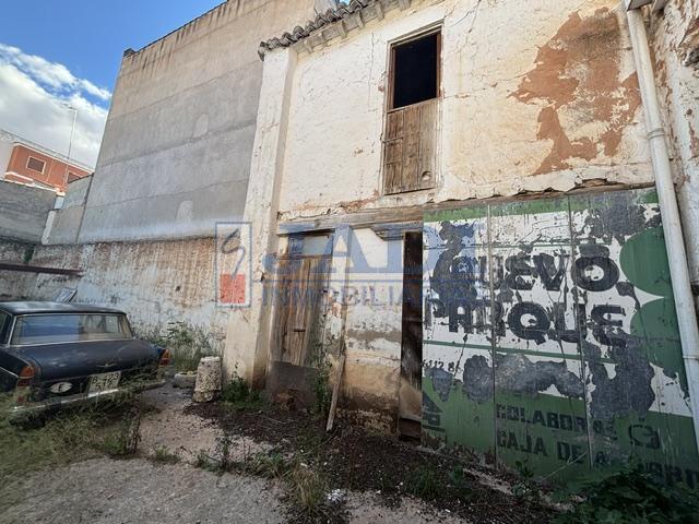 Venta de casa en Valdepeñas