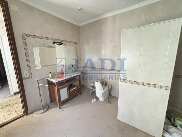 Venta de casa en Valdepeñas