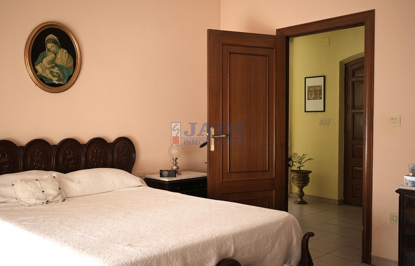 Venta de casa en Valdepeñas