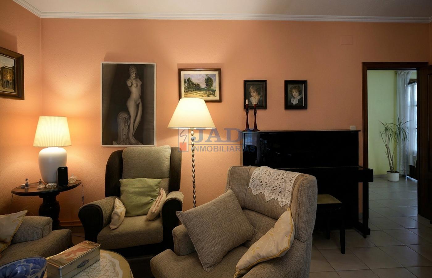 Venta de casa en Valdepeñas