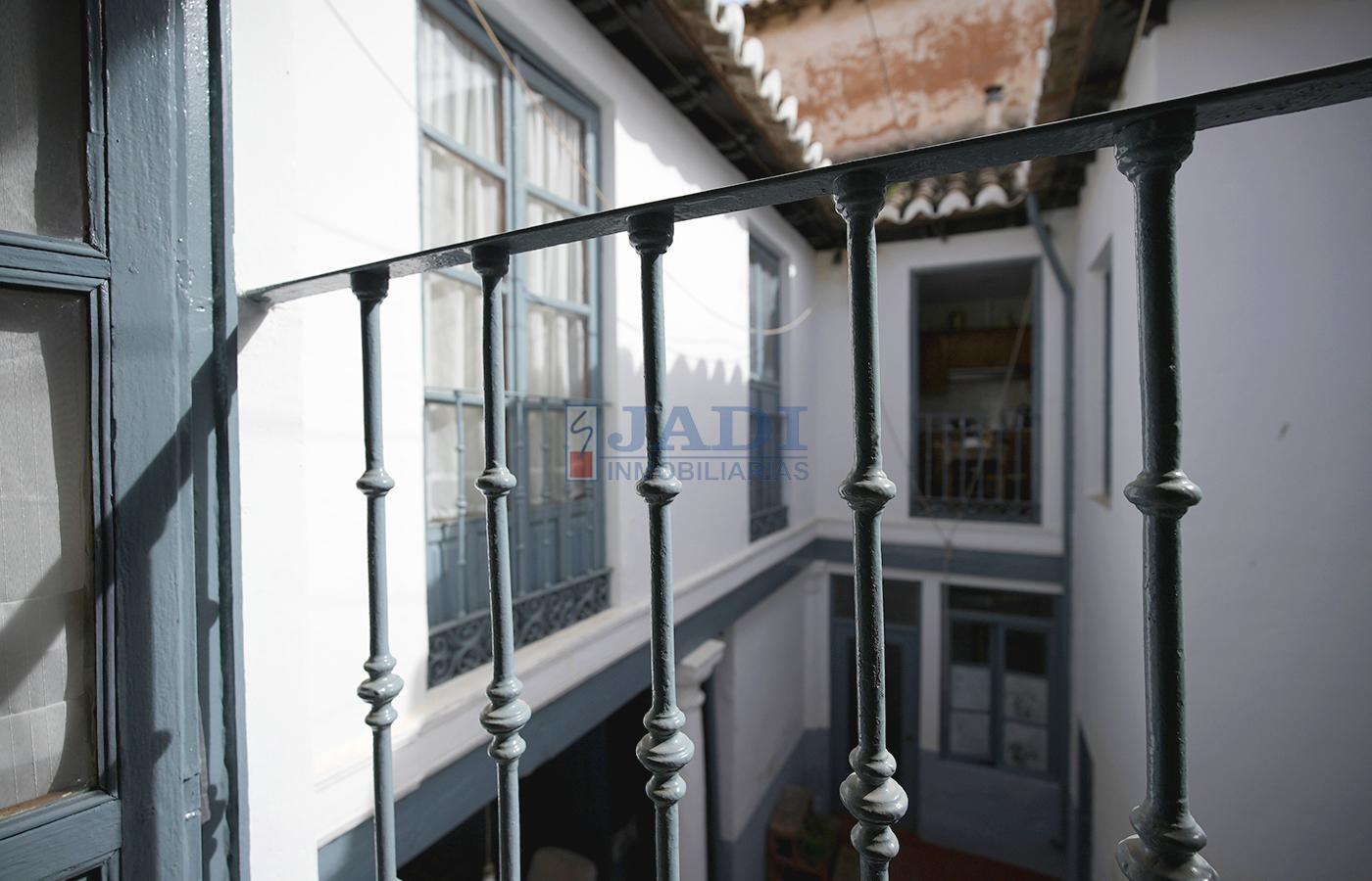 Venta de casa en Valdepeñas