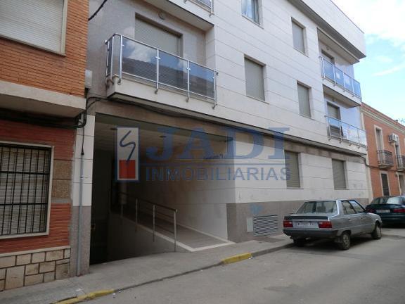 Venta de garaje en Valdepeñas