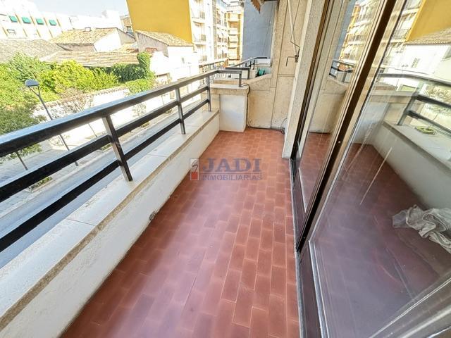 Venta de piso en Valdepeñas