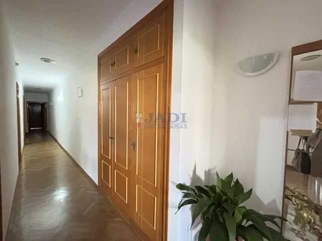 Venta de piso en Valdepeñas