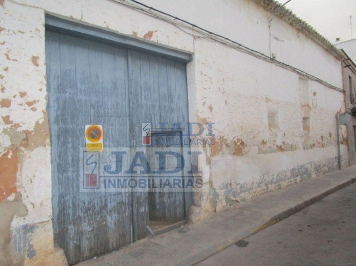 Venta de casa en Valdepeñas