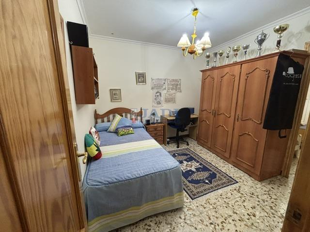 Venta de casa en Valdepeñas