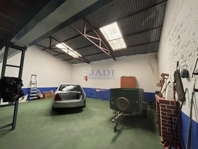 Venta de casa en Valdepeñas