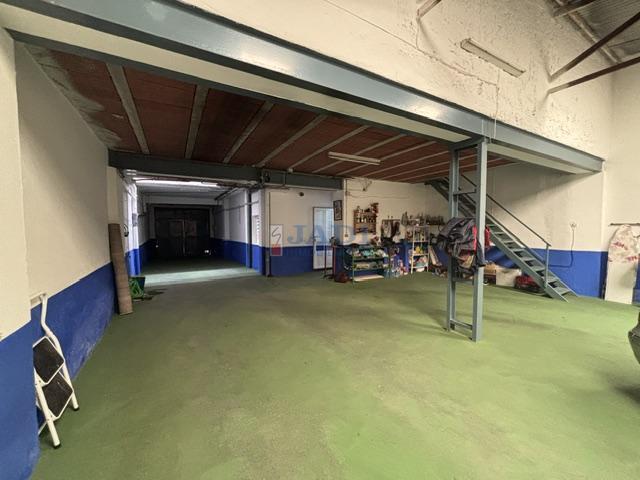 Venta de casa en Valdepeñas