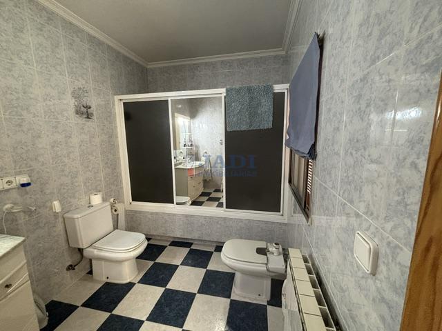 Venta de casa en Valdepeñas