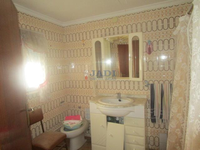 Venta de casa en Valdepeñas