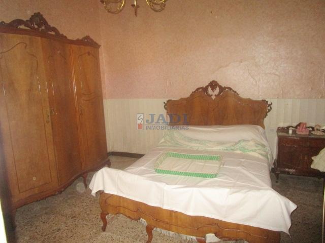 Venta de casa en Valdepeñas