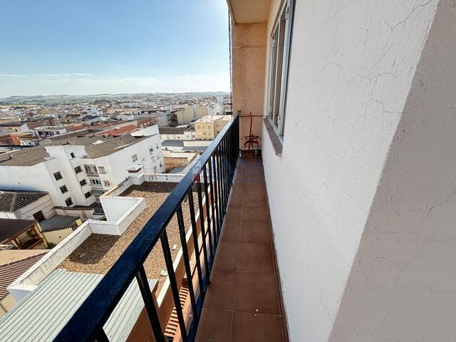 Venta de piso en Valdepeñas