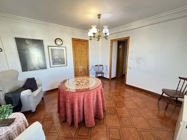 Venta de piso en Valdepeñas