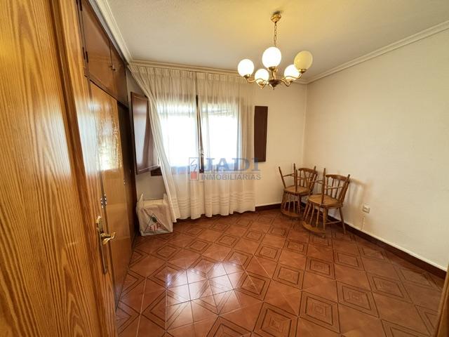 Venta de piso en Valdepeñas