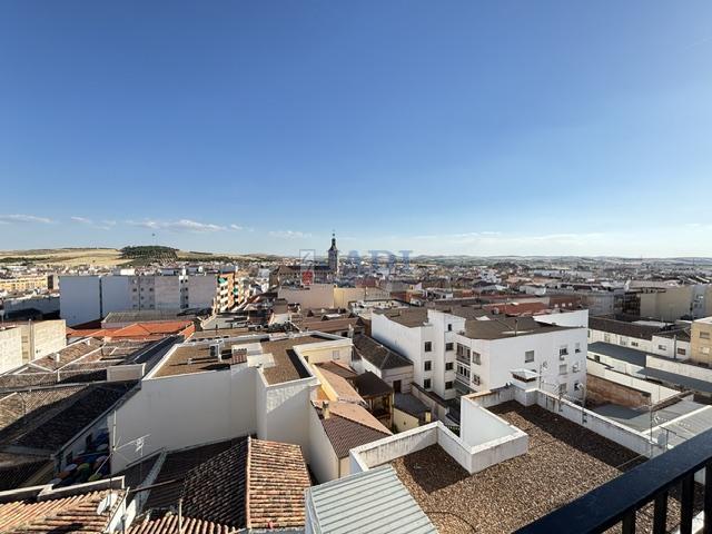 Venta de piso en Valdepeñas