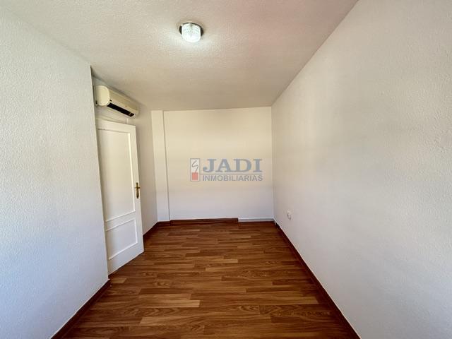 Venta de casa en Valdepeñas