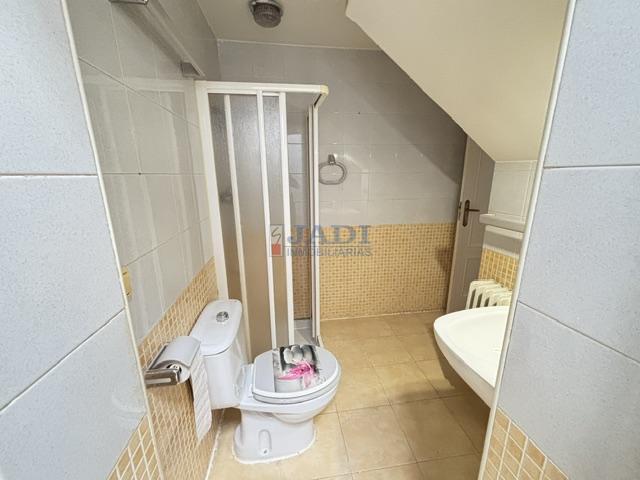 Venta de casa en Valdepeñas