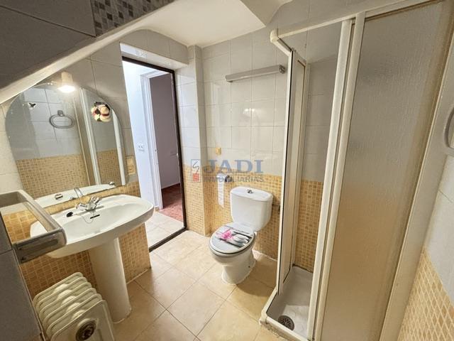 Venta de casa en Valdepeñas