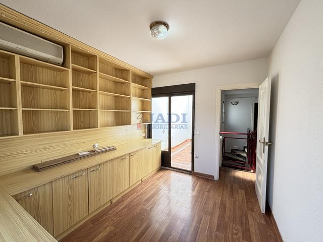 Venta de casa en Valdepeñas