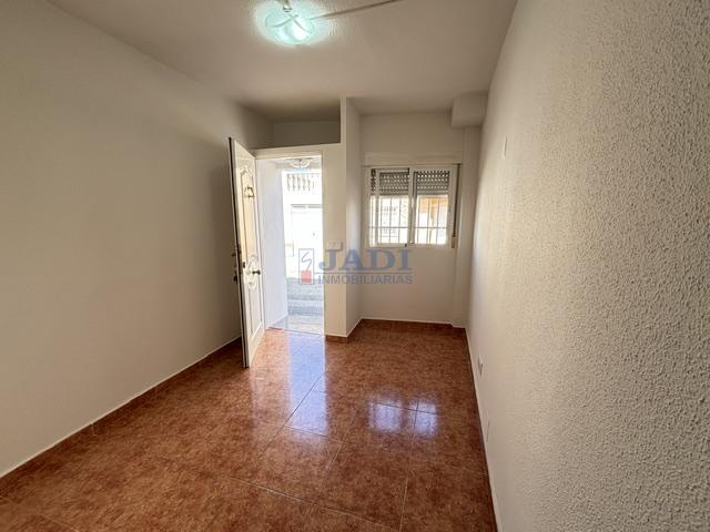 Venta de casa en Valdepeñas