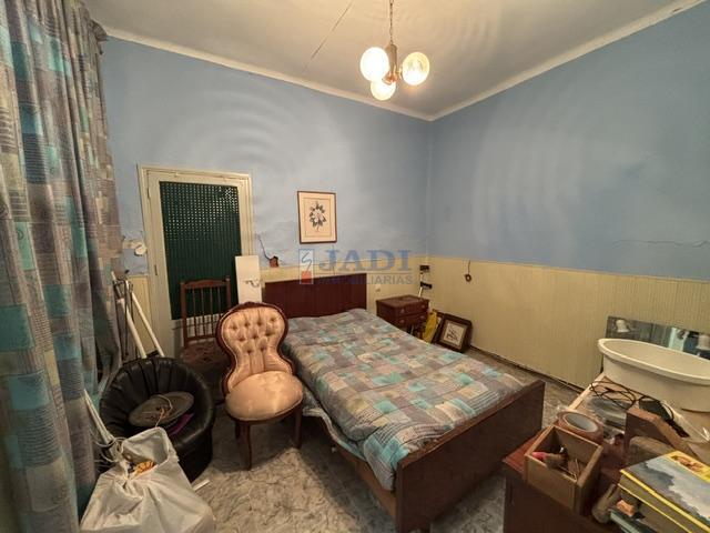 Venta de casa en Valdepeñas