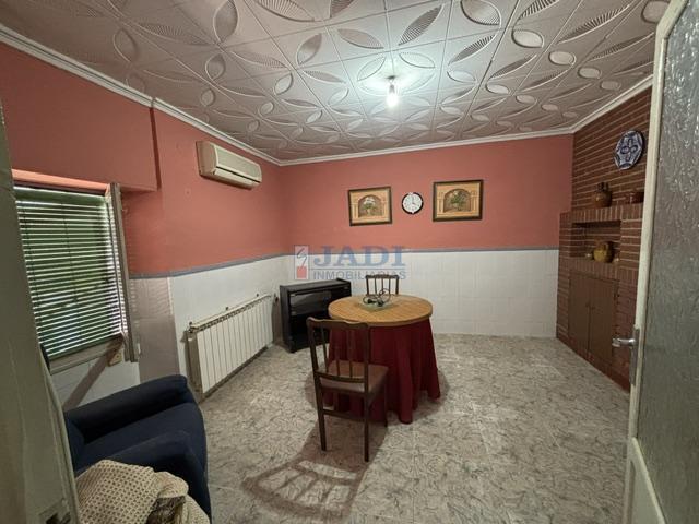 Venta de casa en Valdepeñas