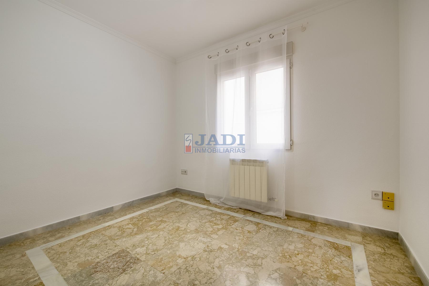Venta de casa en Valdepeñas