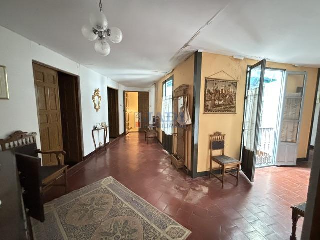 Venta de casa en Valdepeñas