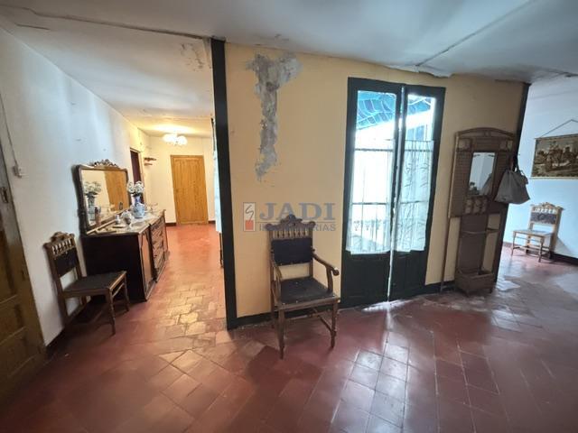 Venta de casa en Valdepeñas