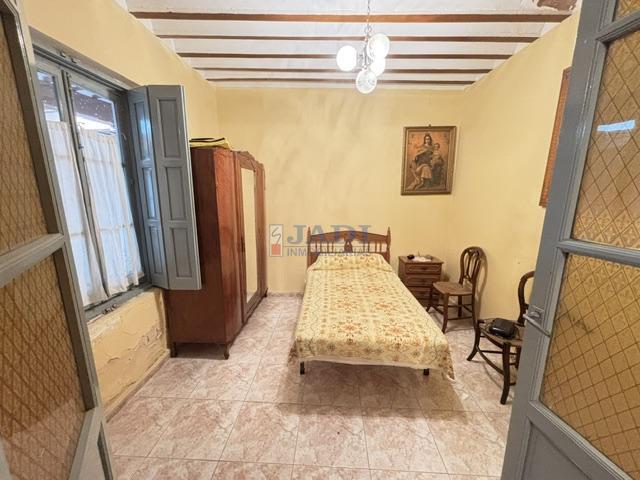 Venta de casa en Valdepeñas