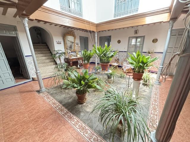 Venta de casa en Valdepeñas