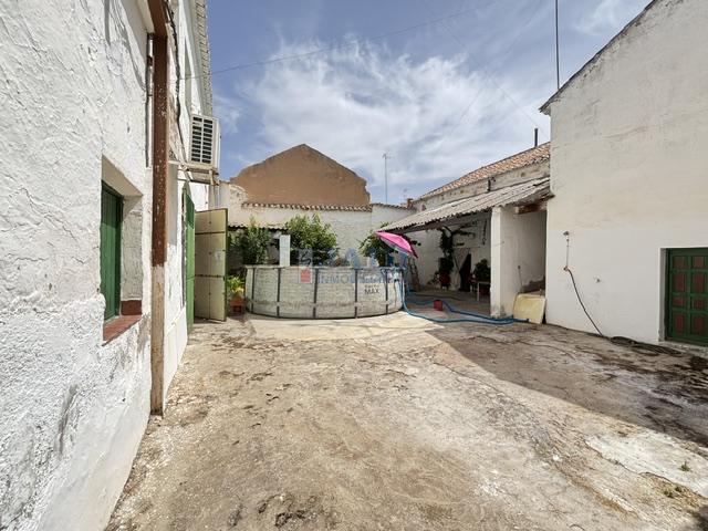 Venta de casa en Valdepeñas