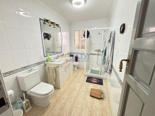 Venta de casa en Valdepeñas