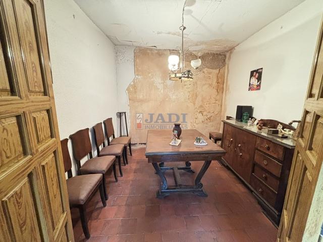 Venta de casa en Valdepeñas