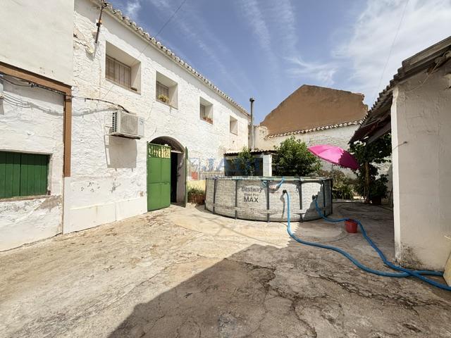 Venta de casa en Valdepeñas