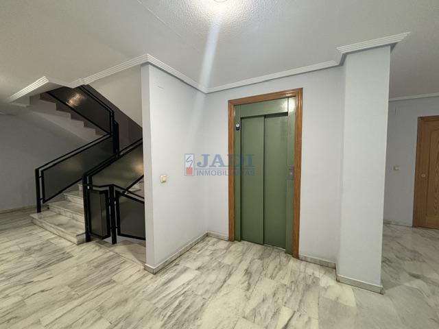 Venta de piso en Valdepeñas