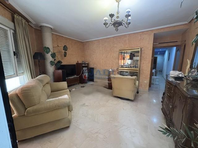Venta de piso en Valdepeñas