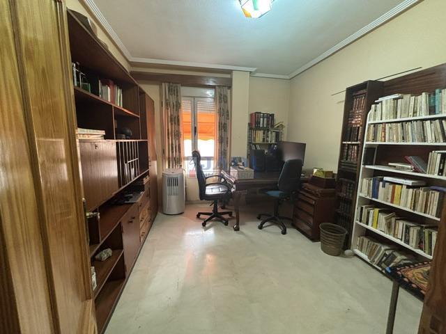 Venta de piso en Valdepeñas