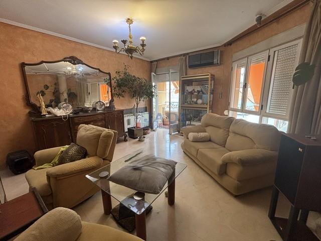 Venta de piso en Valdepeñas