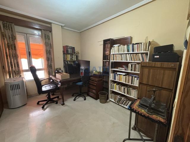 Venta de piso en Valdepeñas