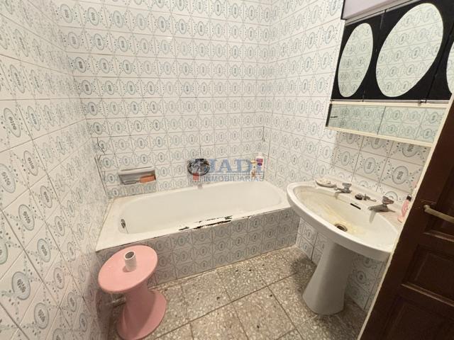 Venta de casa en Valdepeñas