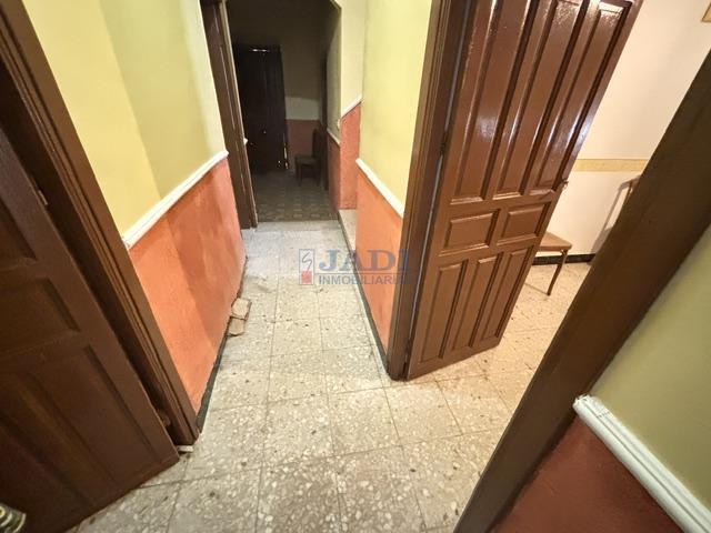Venta de casa en Valdepeñas