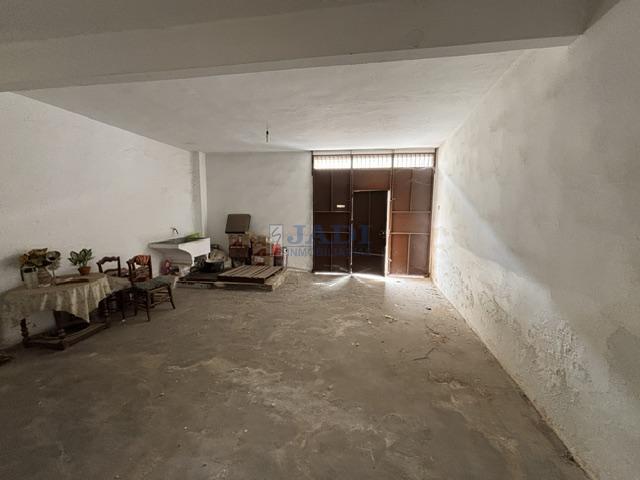 Venta de casa en Valdepeñas