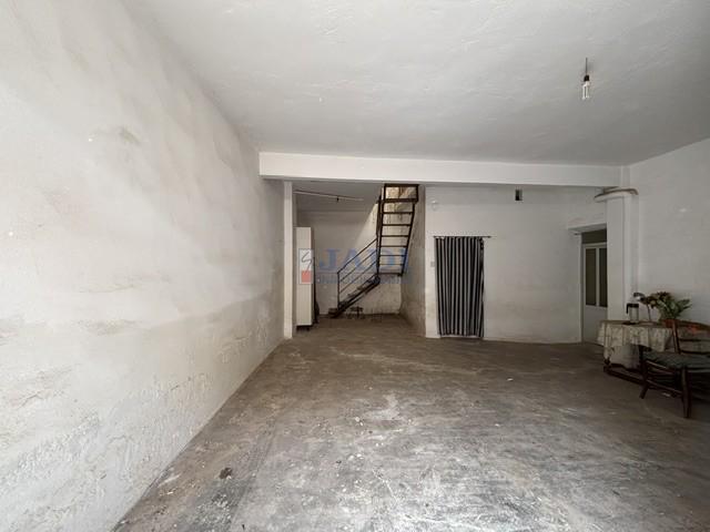 Venta de casa en Valdepeñas